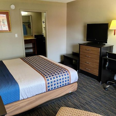 Travelodge By Wyndham Williamsburg Colonial Area Exterior foto