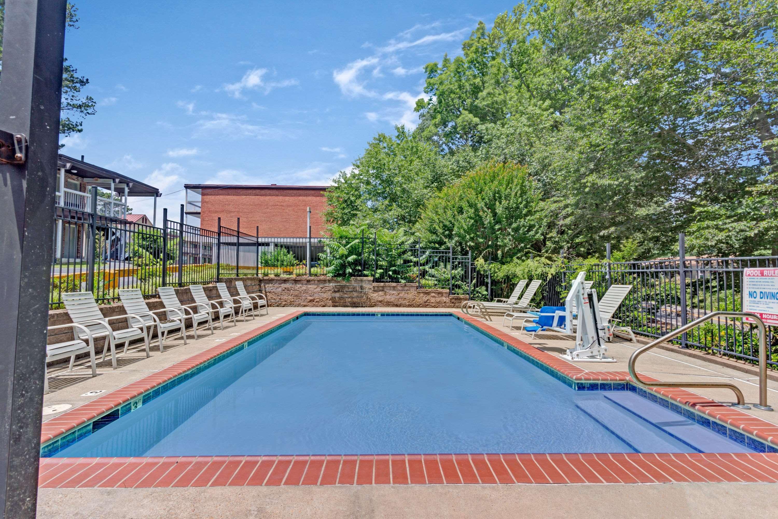 Travelodge By Wyndham Williamsburg Colonial Area Exterior foto
