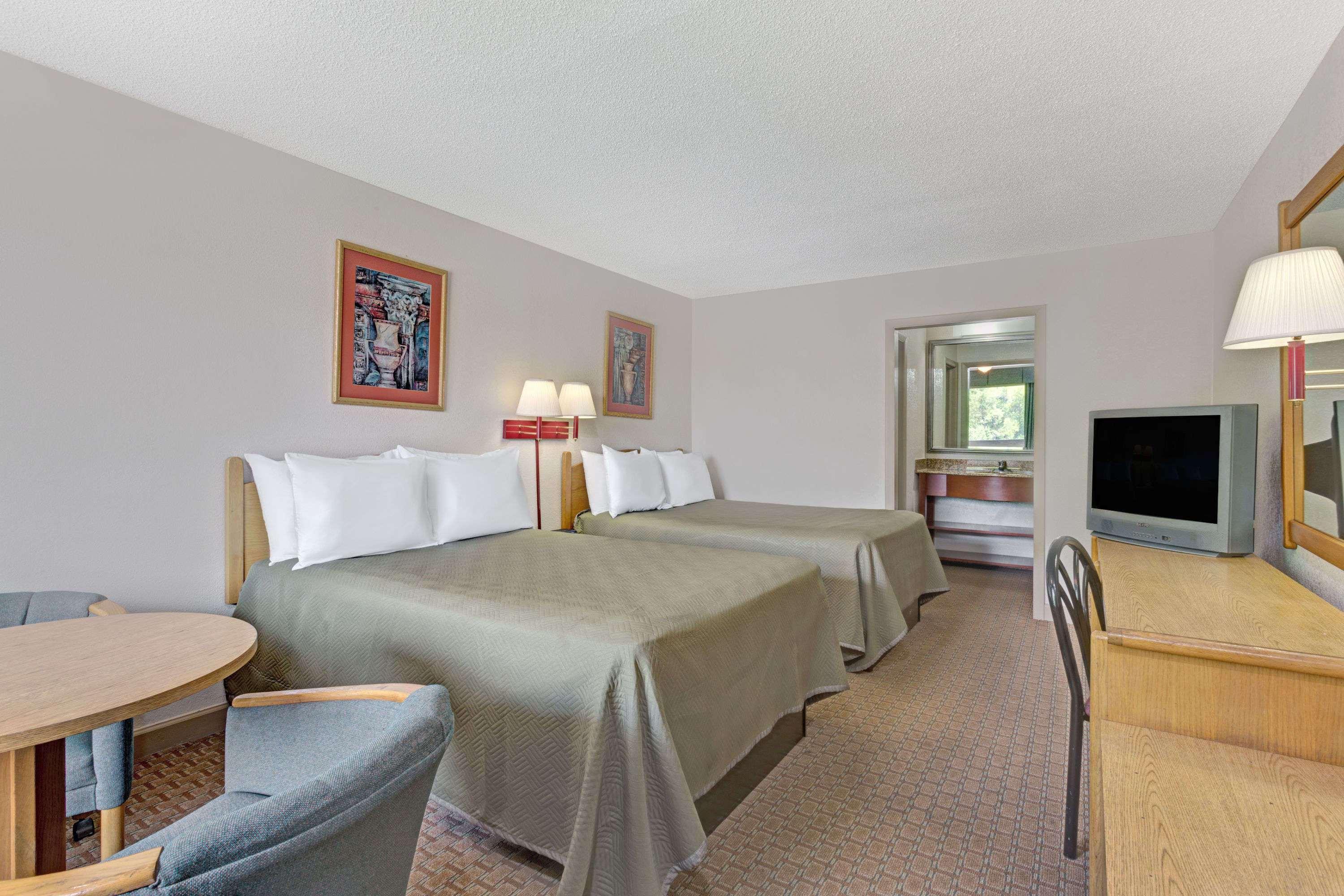 Travelodge By Wyndham Williamsburg Colonial Area Exterior foto